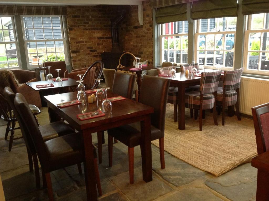 The Red Lion Hotel Whittlesford Buitenkant foto